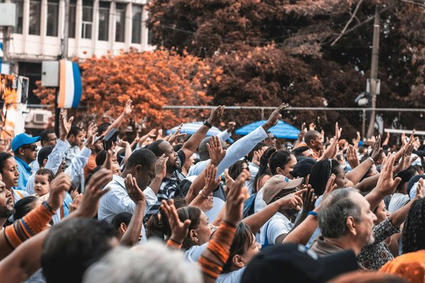 Les Merveilles de la Solidarité : Soutiens Essentiels pour les Immigrants en France